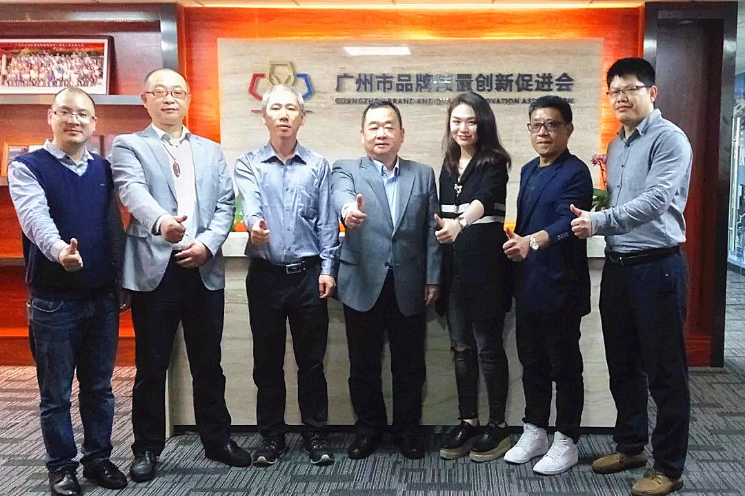 市品促会与《品牌观察》、市广告协会合作
